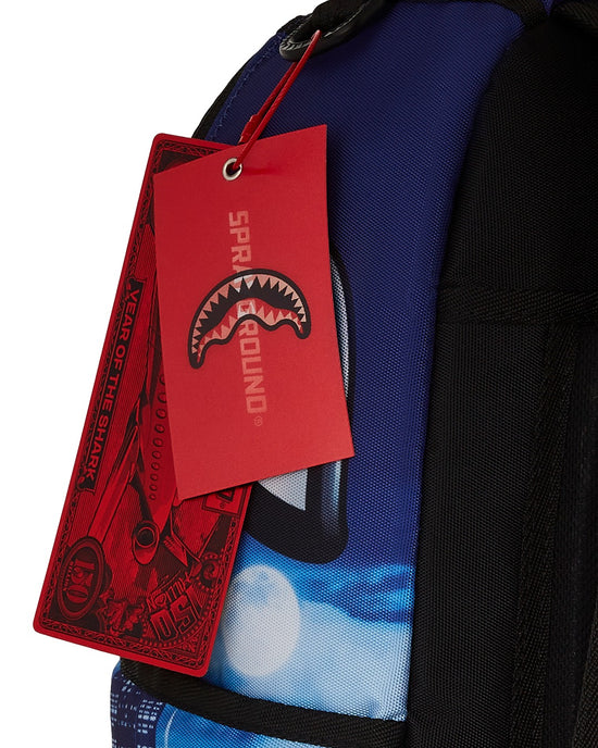 CAT WOMAN IN THE CITY DLXR BACKPACK