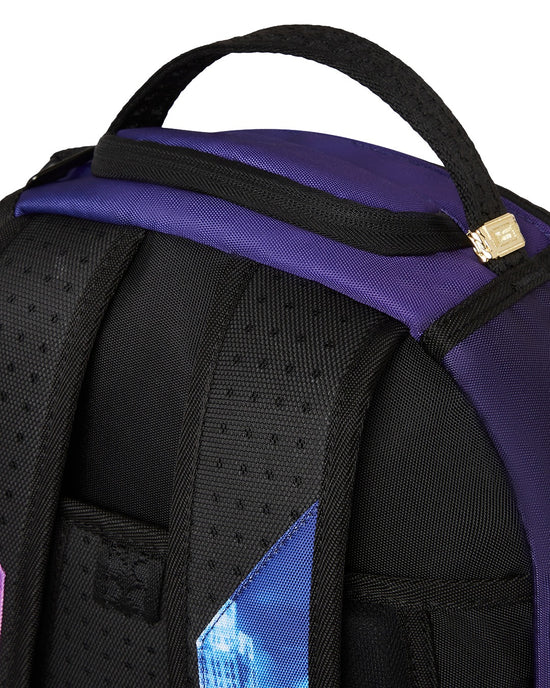 CAT WOMAN IN THE CITY DLXR BACKPACK