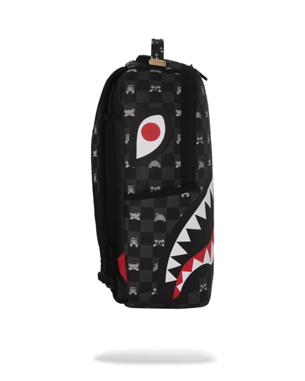 B8872_3 GRAY PEEKING CHARACTER CHECK DLXSV BACKPACK