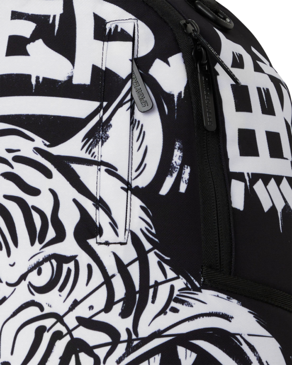 B7551_D1 TIGER SHARK BACKPACK