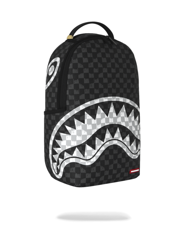 B8553_2 BLACK AND WHITE DRIP CHECK SHARK BACKPACK