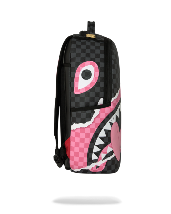 B9147_3 PINK PANTHER ON THE RUN BACKPACK