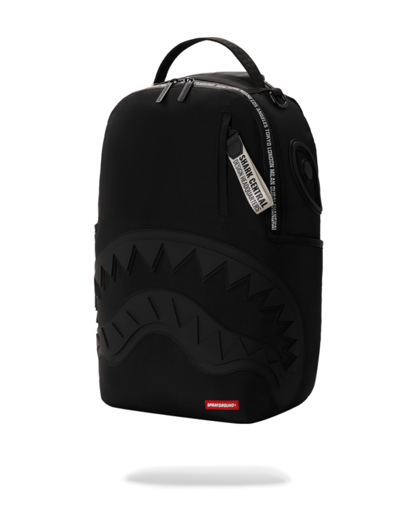 B9587_5 SHARK CENTRAL PRINTED ZIP BACKPACK