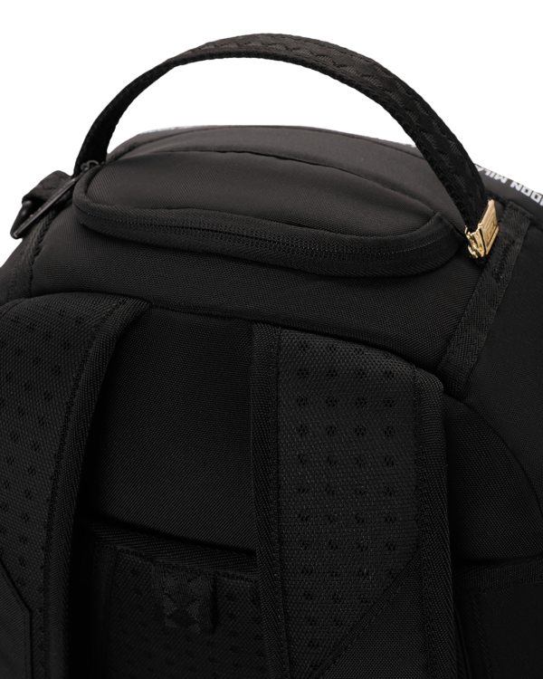 B9587_D2 SHARK CENTRAL PRINTED ZIP BACKPACK